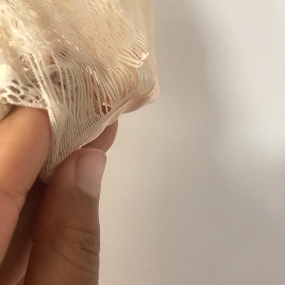 American Apparel Blush Lace Tee with Satin Lined Collar and Hem size M - Picture 8 of 9